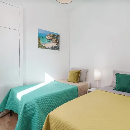 Appartement Lovely In With Terrace - Close To Lagos